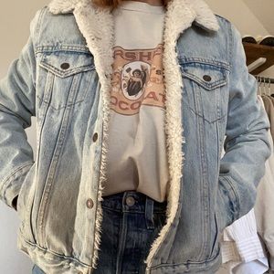 Levi’s Sherpa Trucker Jacket